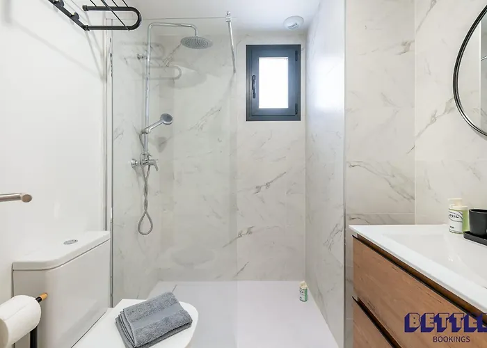 Apartment Boho 100m To By Better Bookings *